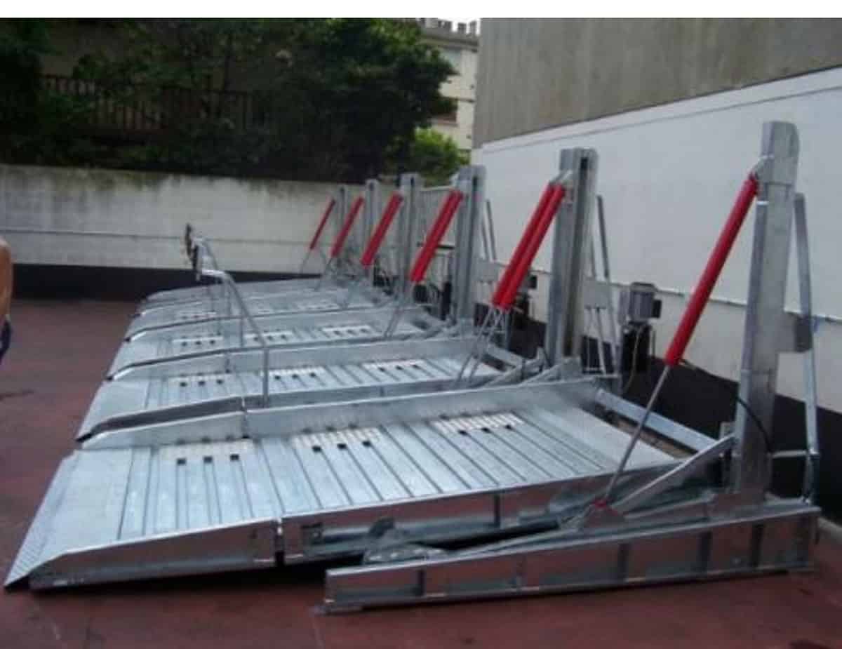 貴陽PJS俯仰簡易升降立體車庫設備生產廠家.jpg
